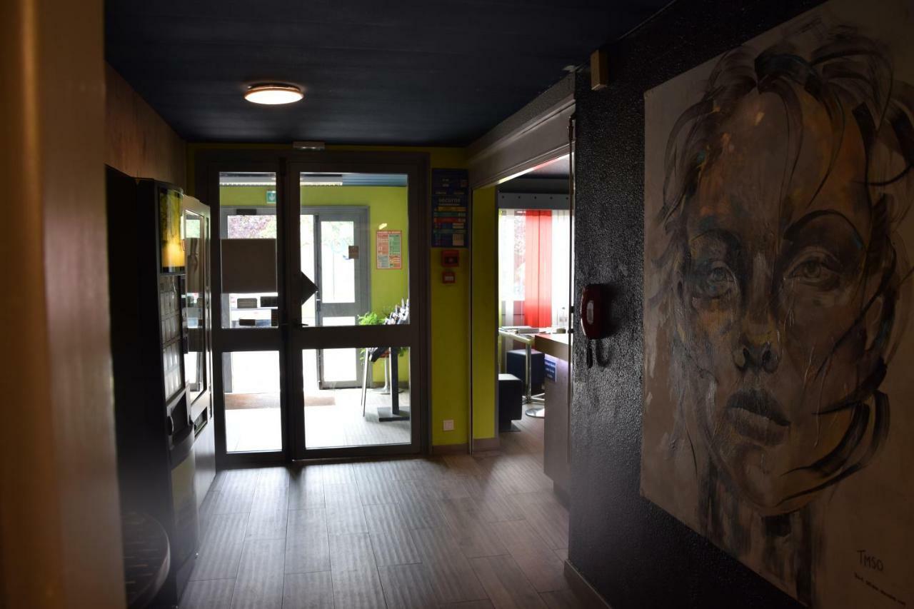 Design Booking Villeneuve-le-Roi Exteriör bild